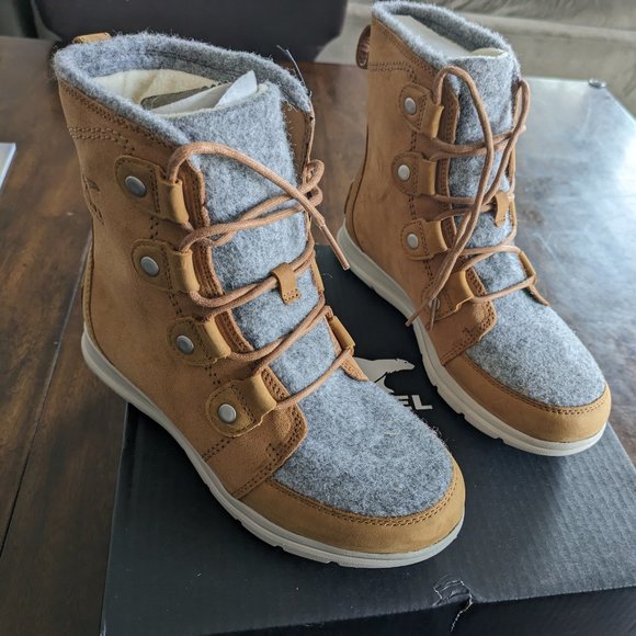 Sorel Explorer Joan Winter Boots - Picture 1 of 4